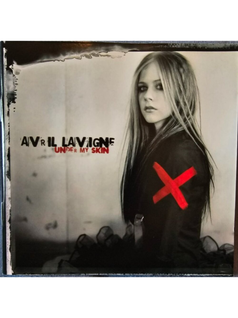 Avril Lavigne Under My Skin CD Album Including My Happy Ending  37795cd